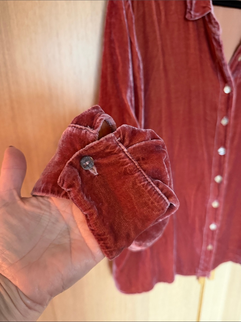 cut loose rust velvet button-down shirt - Picture 5 of 13